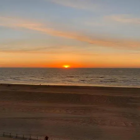 By St-andre Dunes With Sea View Apartament Koksijde